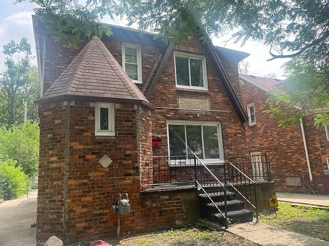1st image of 15508 Stansbury St