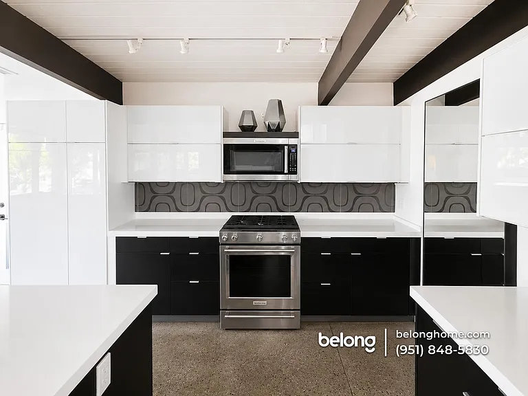 655 E Racquet Club Rd — Photo 6
