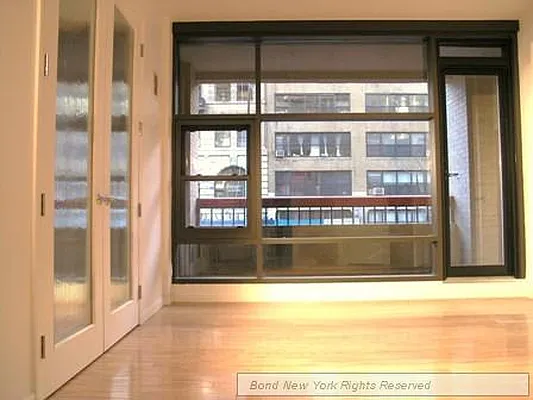 Rented by Bond New York | media 11