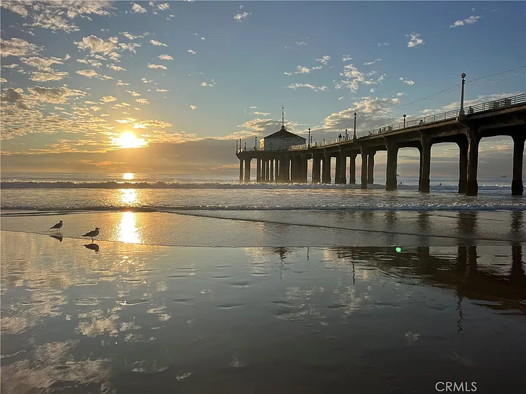 720 Manhattan Beach Blvd — Photo 43