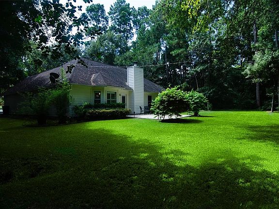 For that quiet moment of the day, the work has ended, and the pleasures and comforts of a late evening meal awaits you, there is nothing like a fine glass of your favorite cabernet coupled with the relaxing.....
