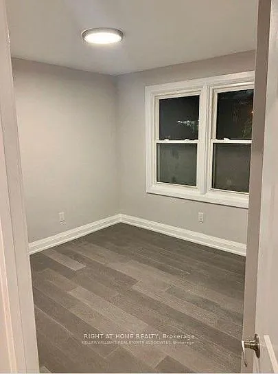 442 Broadway Ave #UPPER — Photo 10