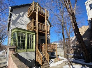 1010 W Wolfram St #2, Chicago, IL 60657