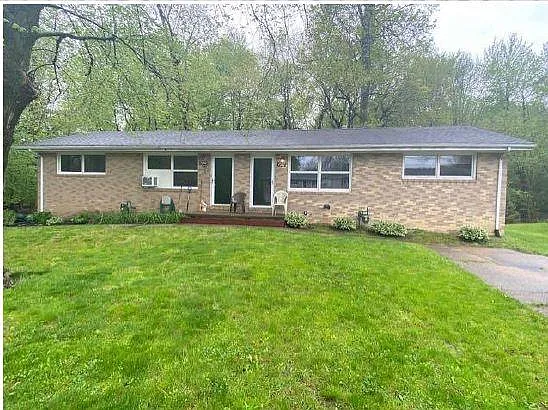 7582 Peyton St NW — Photo 2