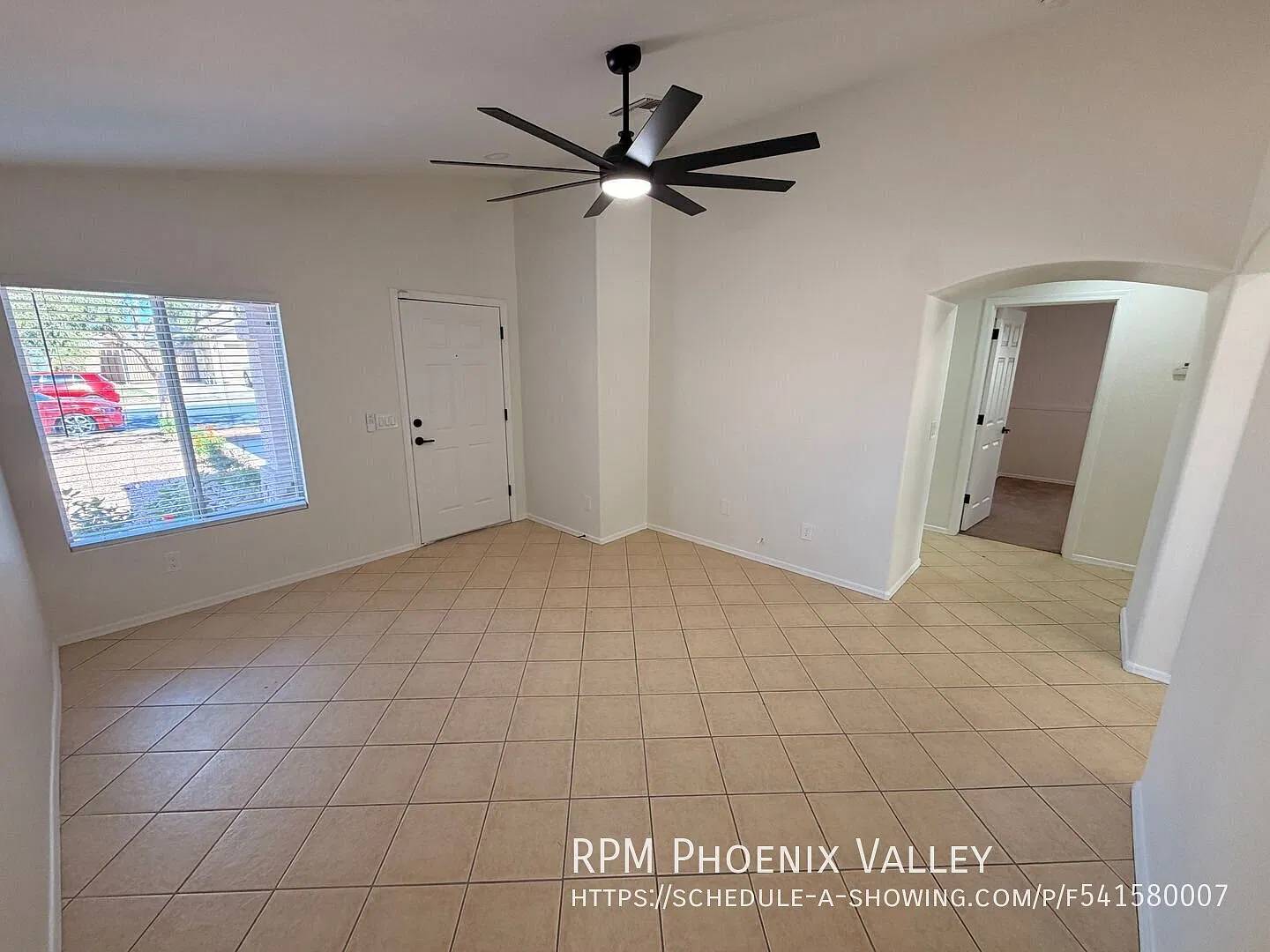 Beautifully Refreshed 3 Bed/2 Bath Home New Features Inside & Out! — Photo 4