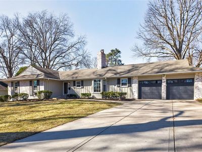 9408 Wenonga Rd, Leawood, KS, 66206