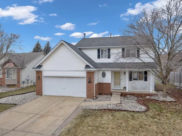 199 Cherry Dr, Troy, MI 48083
