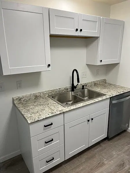3 bed, 1.5 bath, 1728 sqft, $1,375 — Photo 4