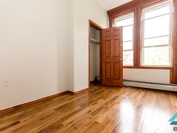 3rd image of 1168 Putnam Ave #3AHR