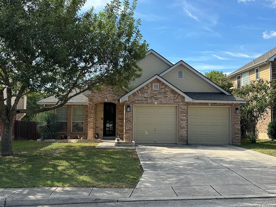 1st image of 26135 MEADOWLARK BAY