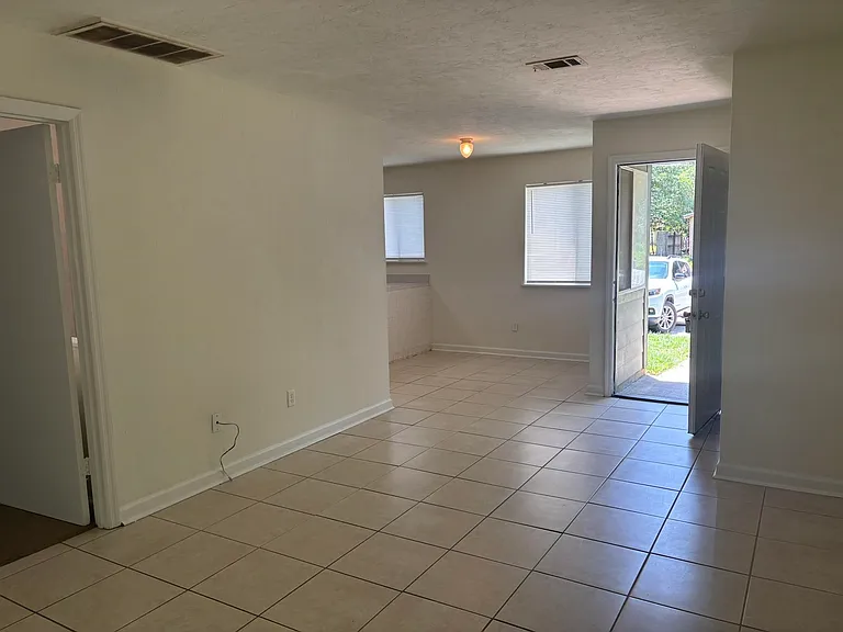 6169 Greenon Ln — Photo 4