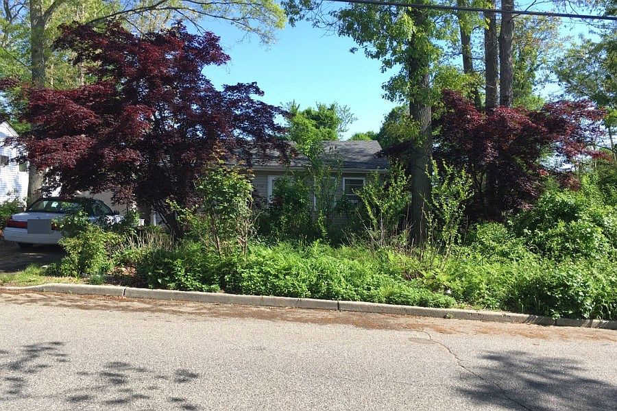 1st image of 1952 Red Cedar St