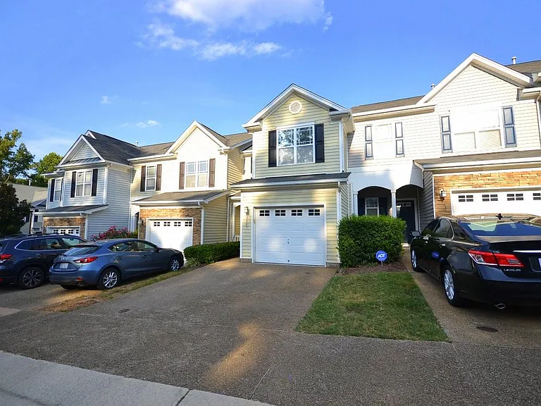 2507 Bryarton Village Way — Photo 24