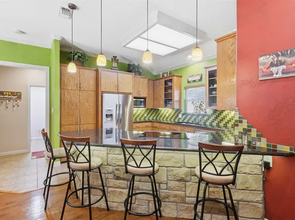 207 Dennis Rd, Lipan, TX 76462