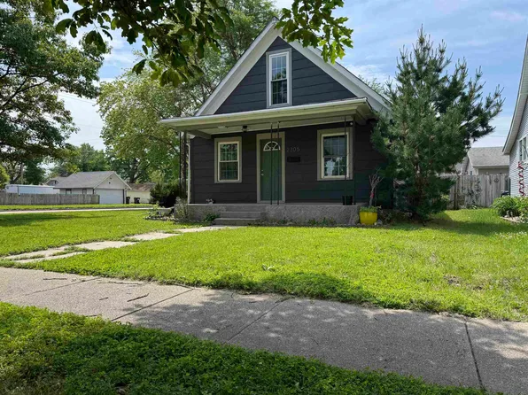 2305 20th St, Columbus, NE 68601