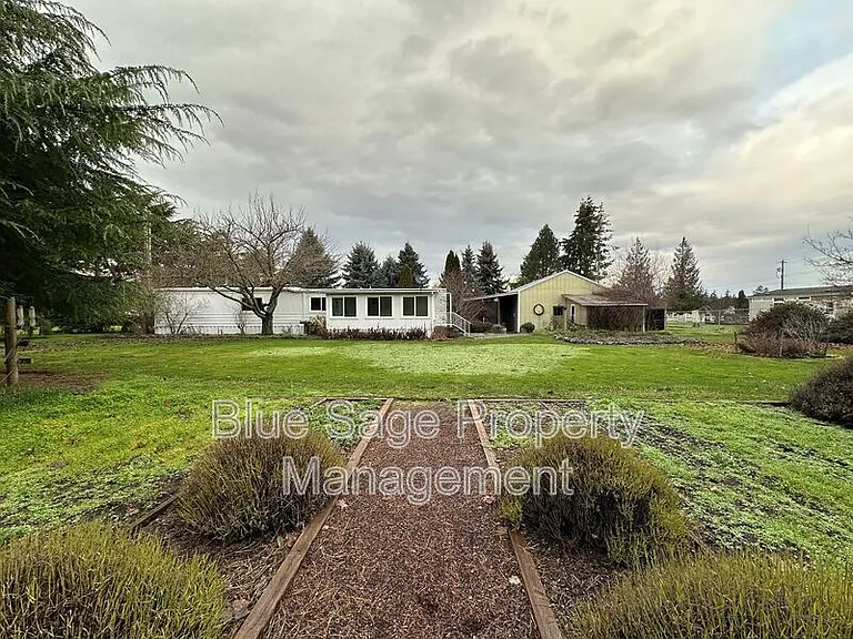 241 Evans Rd — Photo 30