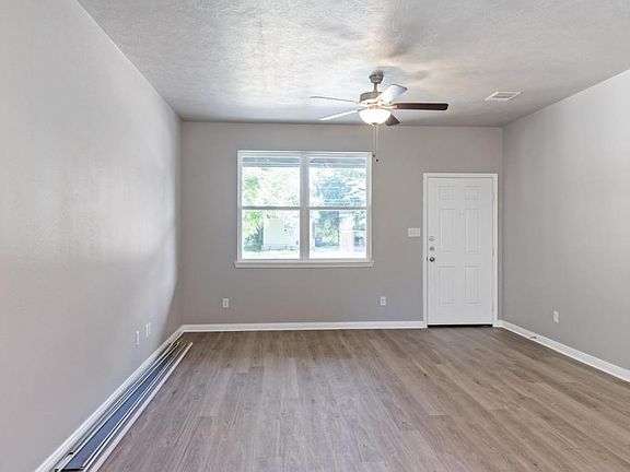 5th image of 106 N Oneal St