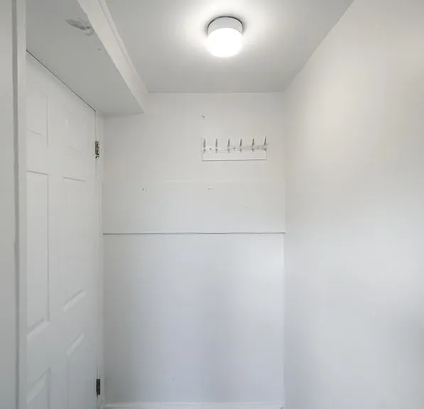 3250 N Albany Ave #G — Photo 3