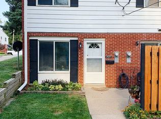2527 S 3rd Plz, Omaha, NE 68108