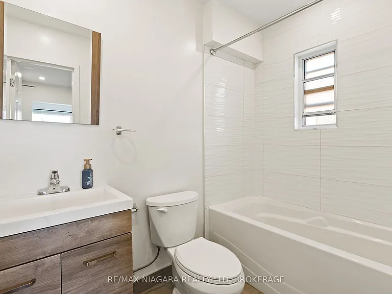 237 Church St #2 — Photo 4