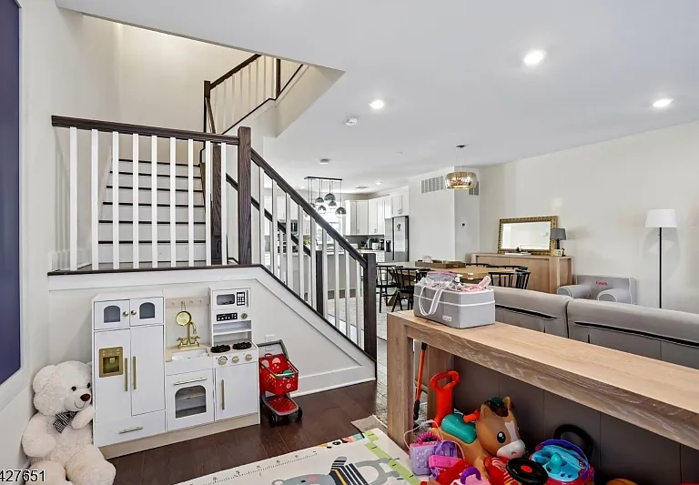 26 Colgate Dr — Photo 12