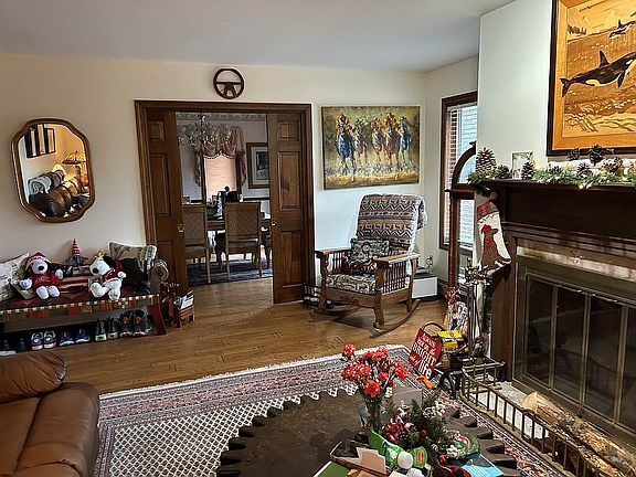 5th image of 139 Village View Rd