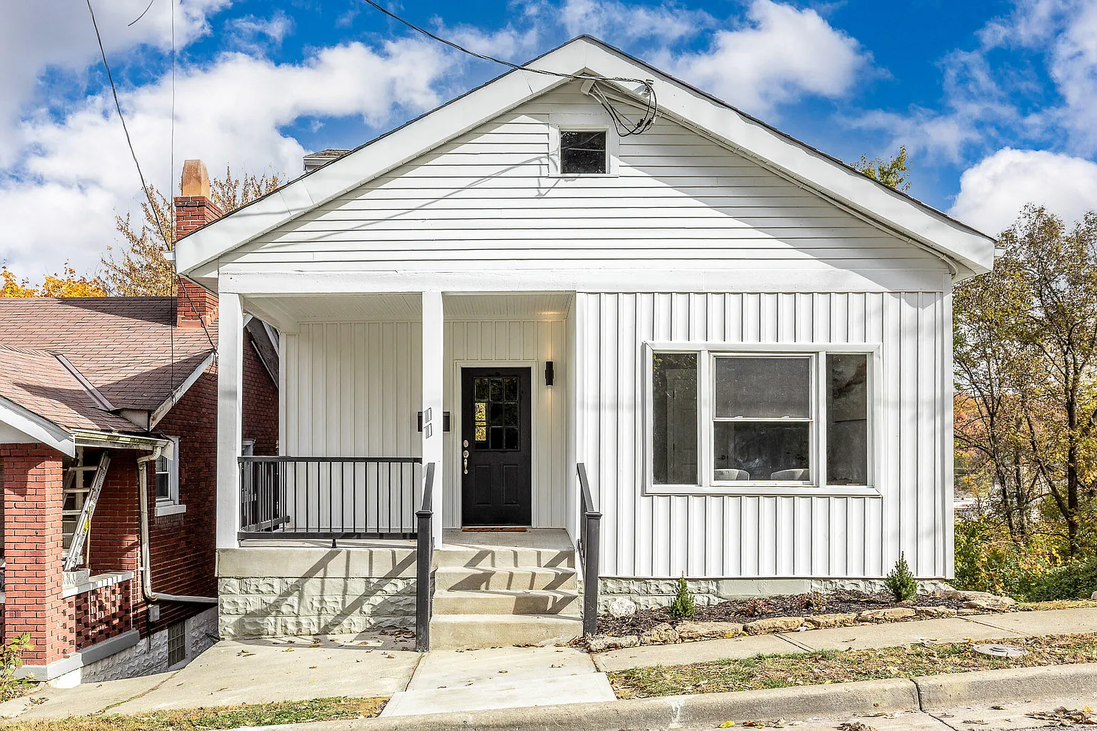 11 Parkview Ave photo 1