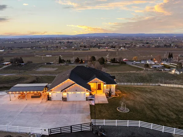 21902 S 1522nd Pr SW, Prosser, WA 99350
