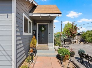 1714 S 10th Ave, Yakima, WA 98902