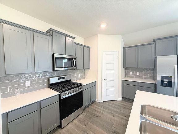 4th image of 6233 Lassen Ct