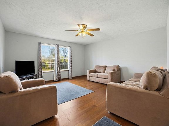 5th image of 3119 W Water Street