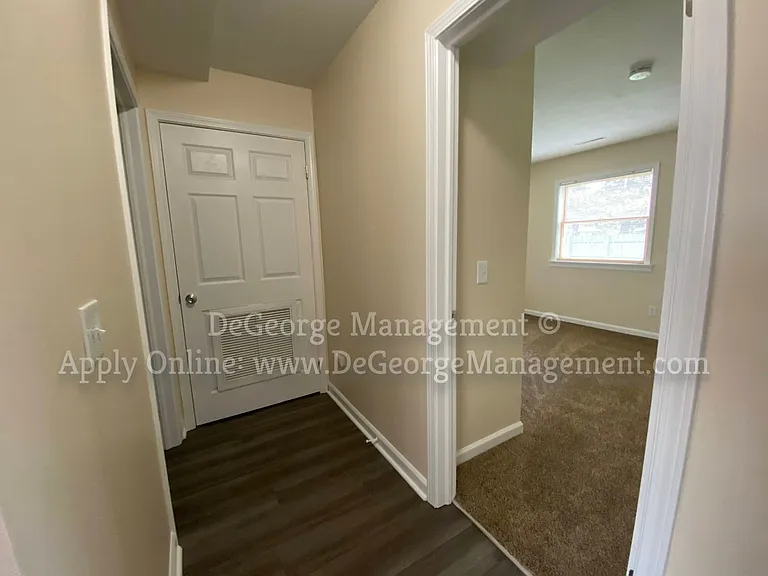 Burdick Estates Apartments — Photo 57