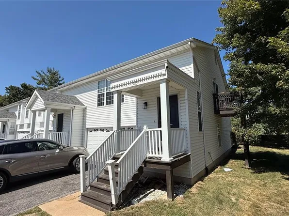 125 Towne Square Ct, Eureka, MO 63025