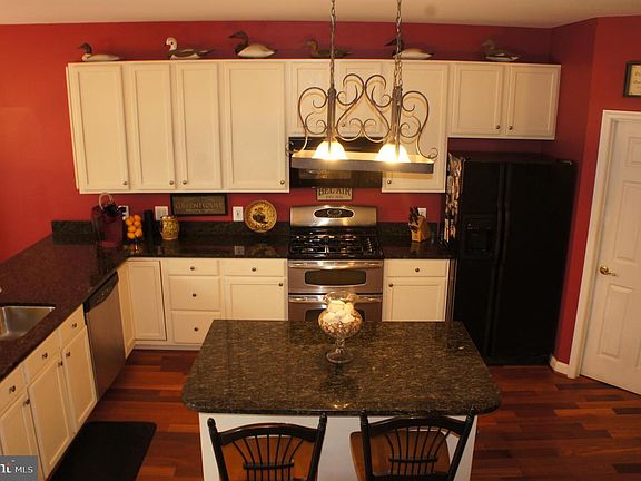 5th image of 211 Dallam Ave Unit 18