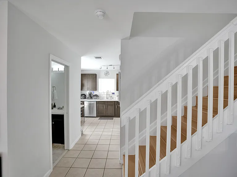 1488 SW 47th Ave — Photo 14