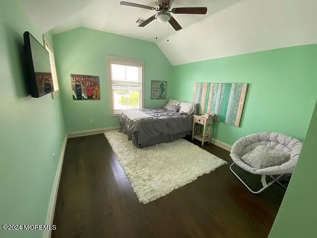 305 Newark Ave — Photo 11