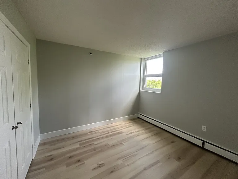 1157 Tower Rd — Photo 46