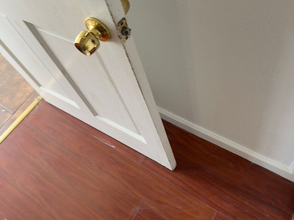 1st image of 10115 San Anselmo Ave #1