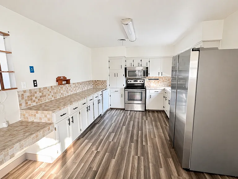 2109 Terrace Dr — Photo 4