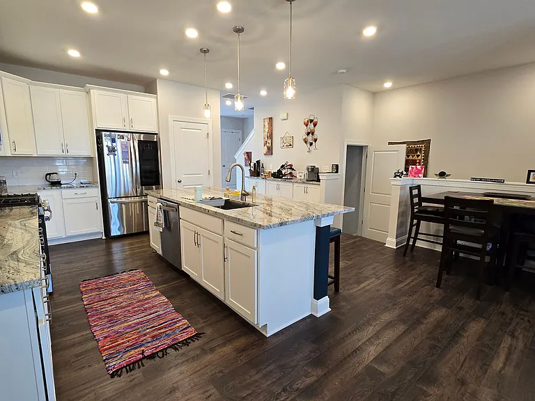 1207 Falling Rock Pl — Photo 6