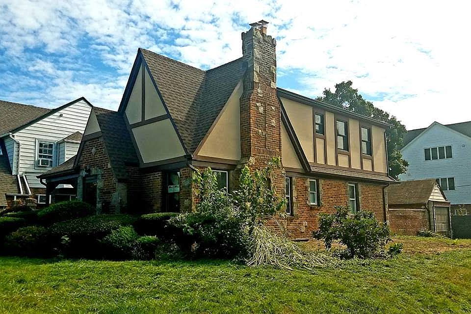 2nd image of 16604 24th Ave