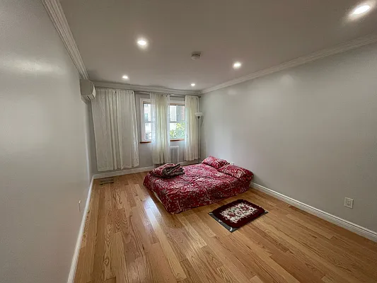 Rented by ATM Realty Service Inc | media 10