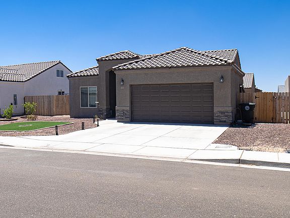 2nd image of 4811 E Udall Ln