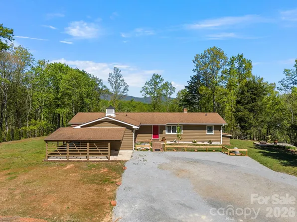 110 Persimmon Hill Ct, Columbus, NC 28722