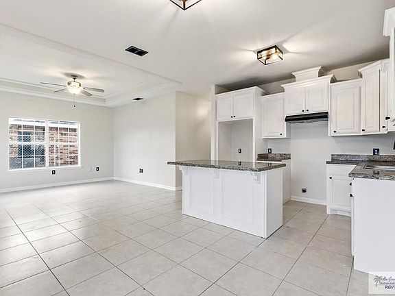 3rd image of 355 Avenida Estrella