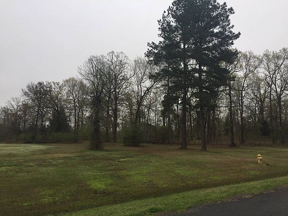 2nd image of 22 Oak Haven Dr
