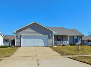 2702 Landis Farm Rd, Urbana, IL 61802