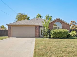 160 Poplar Rd, Centerton, AR 72719