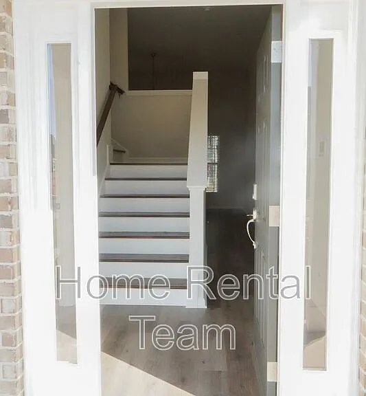 142 Brookline Dr — Photo 4