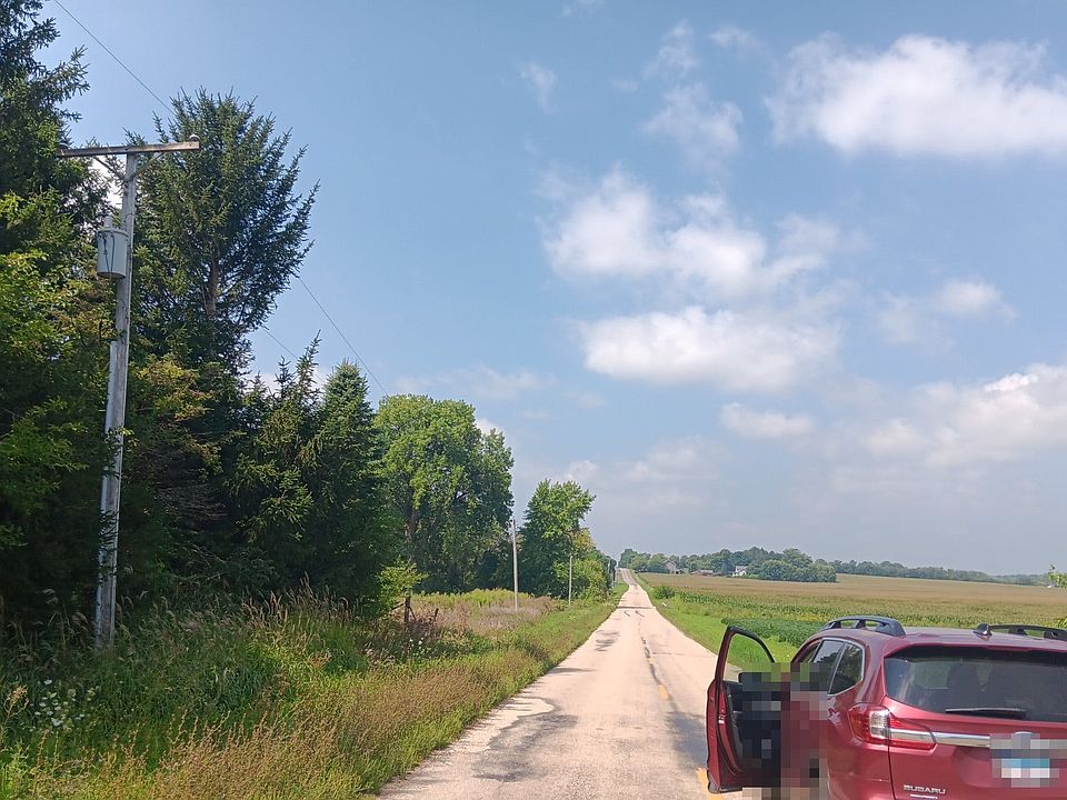 2nd image of 1235 Naylor Rd